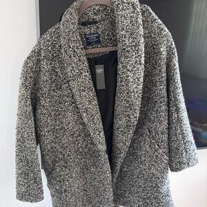 Abercrombie & Fitch Black and White Trench Coat